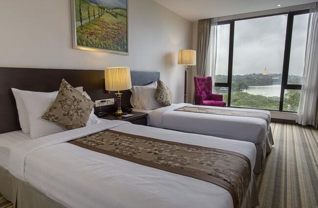 esperado lake view hotel 8