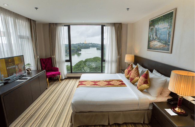 esperado lake view hotel 12