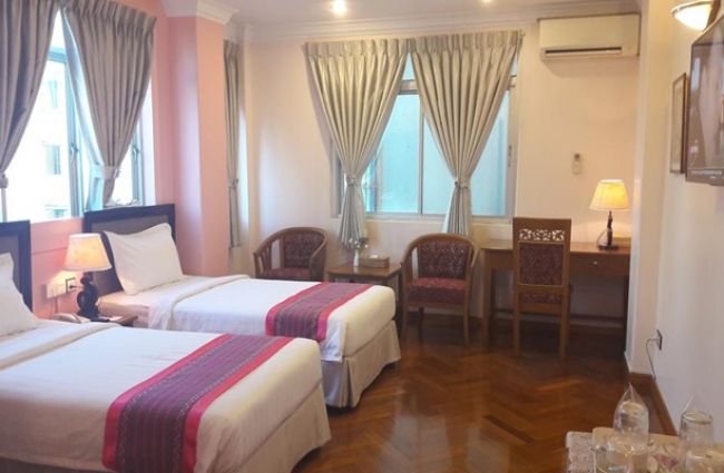 grand laurel hotel 9
